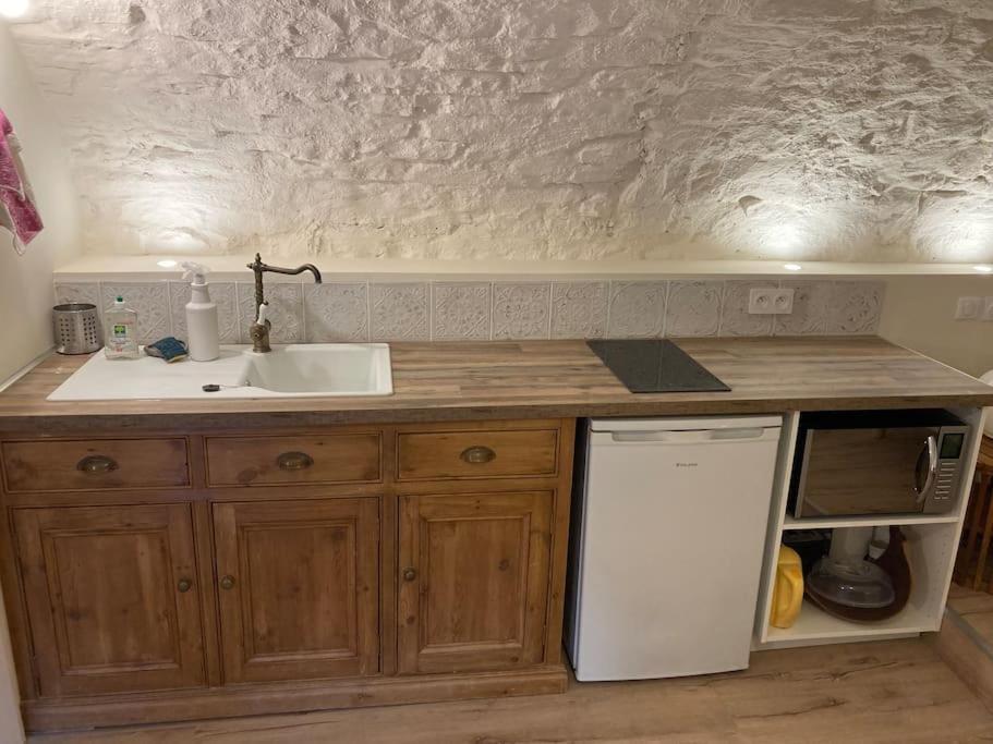 Les Matelles : Charmant Logement En Pierres ภายนอก รูปภาพ